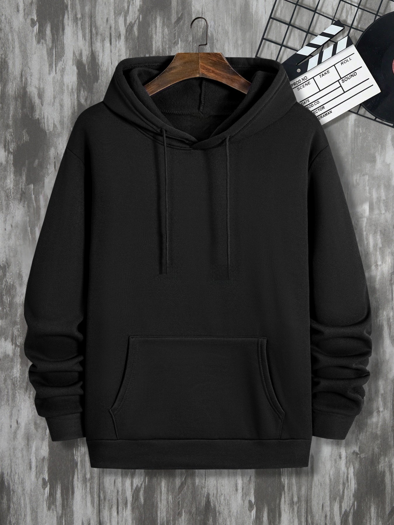 London UK Souvenir Hoodie - Men‘s Casual Pullover with Kangaroo Pocket, Iconic City Graphic Hooded Sweatshirt, Adjustable Drawstring