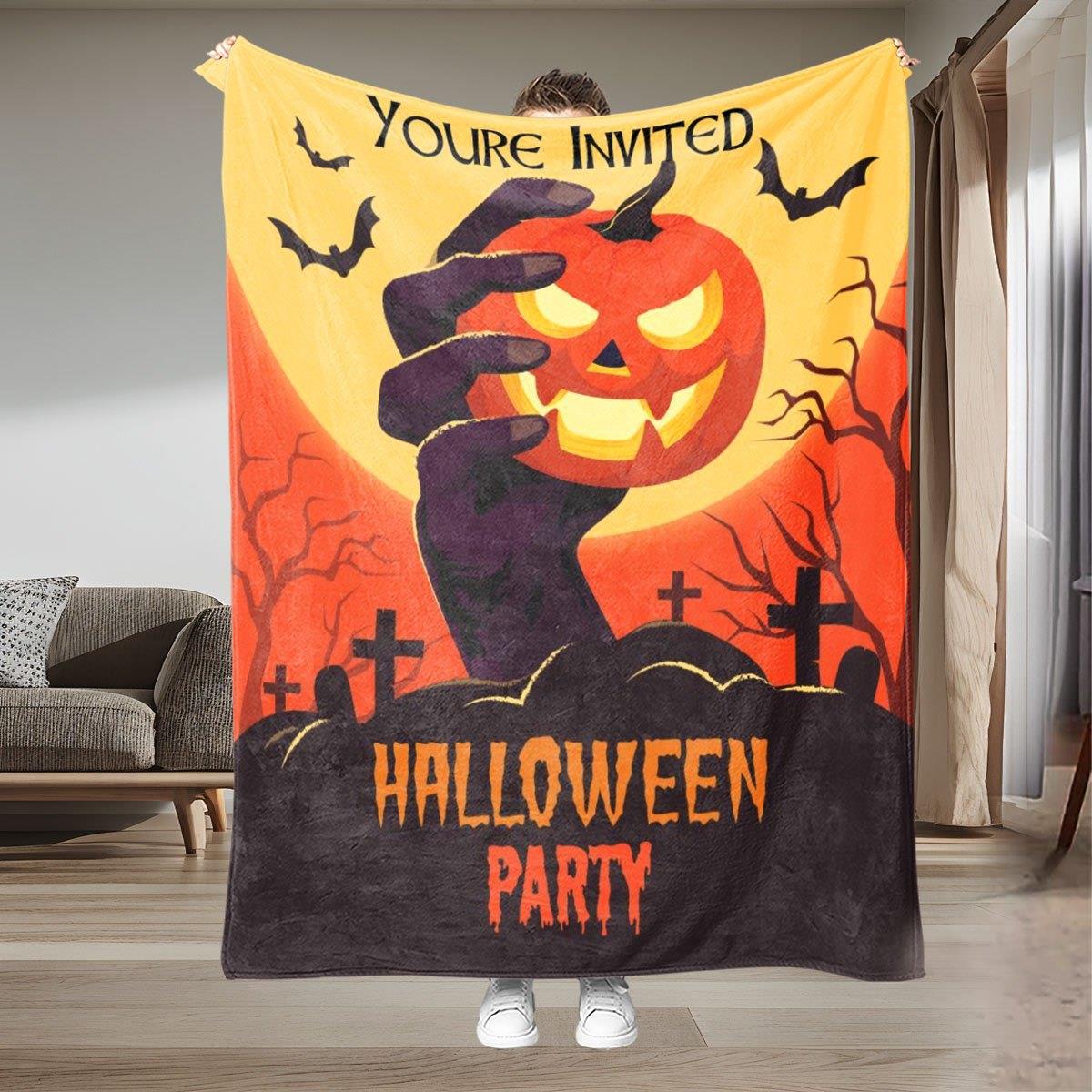 Halloween Party Flannel Blanket - Pumpkin, Bat & Haunted House Print, Machine Washable Party Decor & Gift
