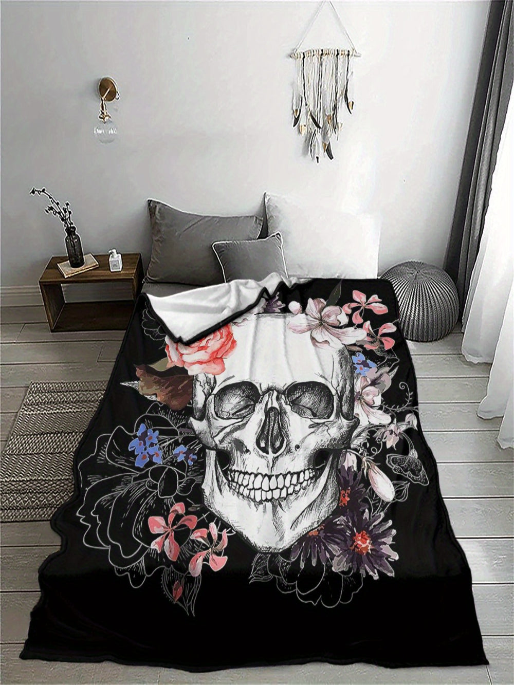 Skull & Floral Flannel Throw - Light Beige Gothic Blanket, Soft All-Season for Sofa Bed, Washable Home Decor